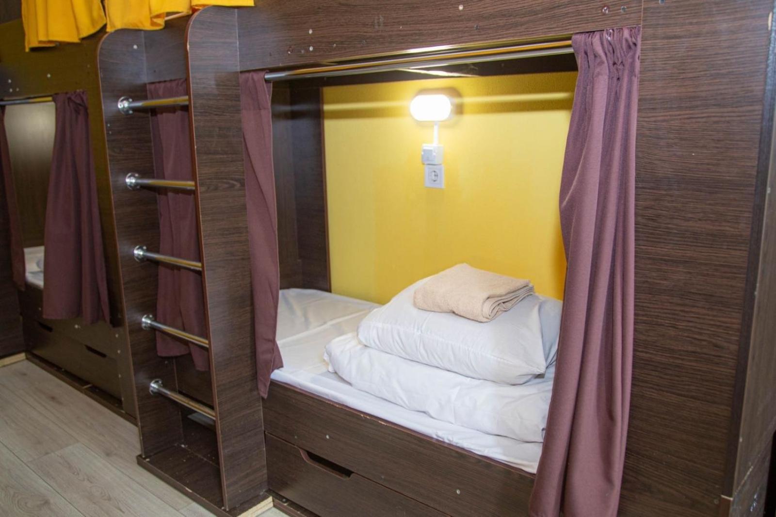 Sun City Hostel 4 キエフ エクステリア 写真