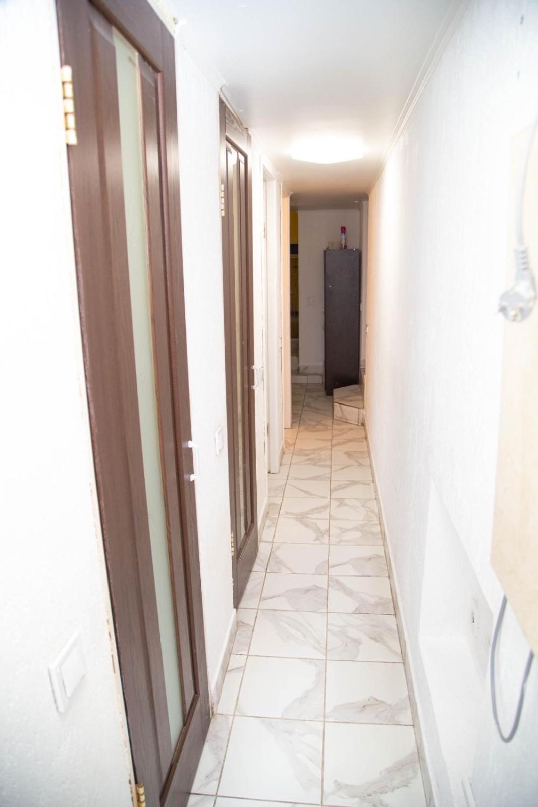 Sun City Hostel 4 キエフ エクステリア 写真